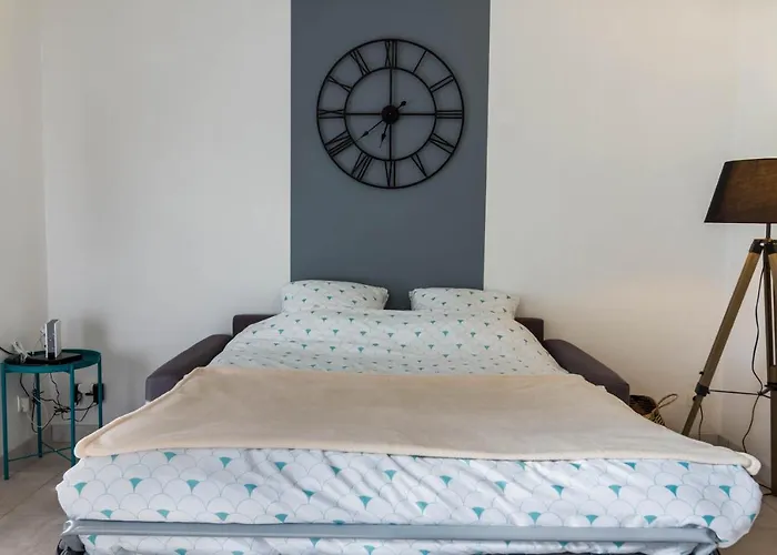 Le Grand Appart' Proche Commerces * Flers (Orne)